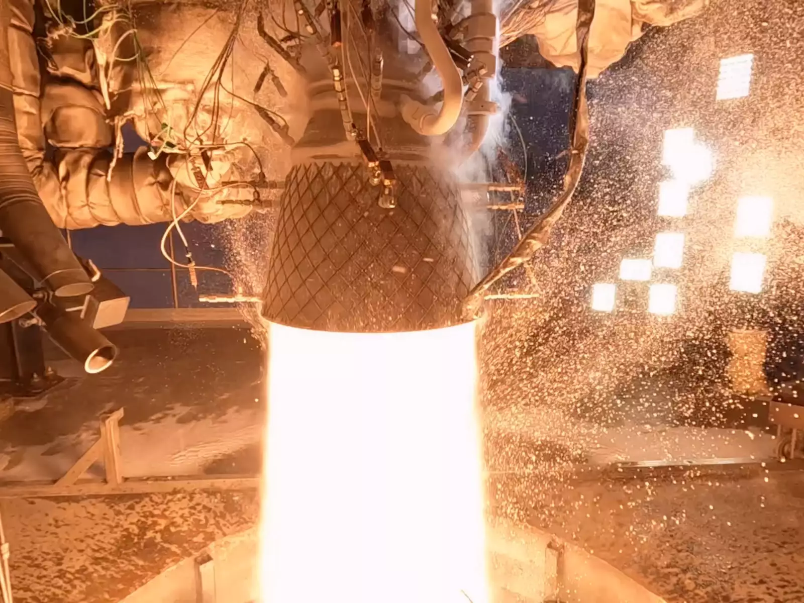 LOW RES Copyright Isar Aerospace Engine Test